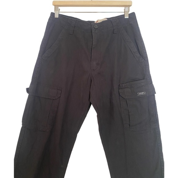 WRANGLER RELAXED FIT MENS BLACK CARGO WORKPANTS SIZE 32x32 - Picture 2 of 5